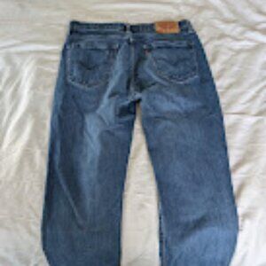 Levis 541 (Relaxed/Atheltic Taper)